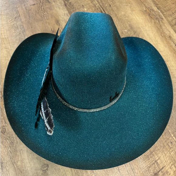 SOLD READ DESCRIPTION BELOW
New Small Bullhide Turquoise Glitter felt hat - Picture 3 of 6